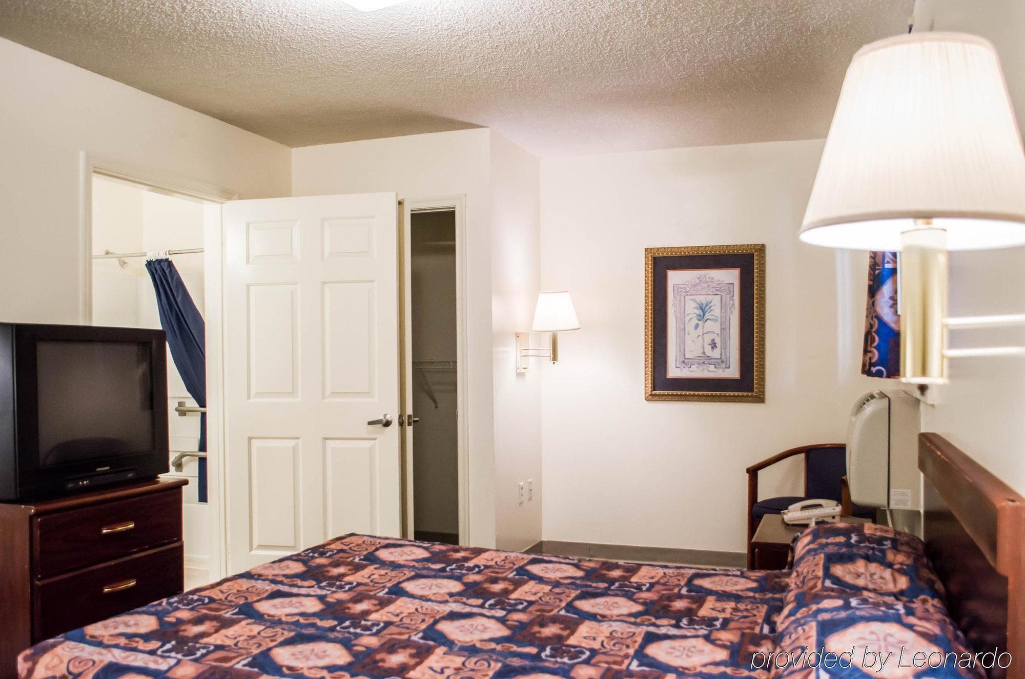 לארגו Tampa Bay Extended Stay Hotel מראה חיצוני תמונה