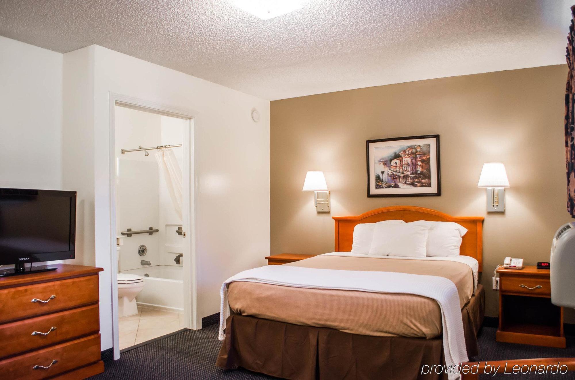 לארגו Tampa Bay Extended Stay Hotel מראה חיצוני תמונה