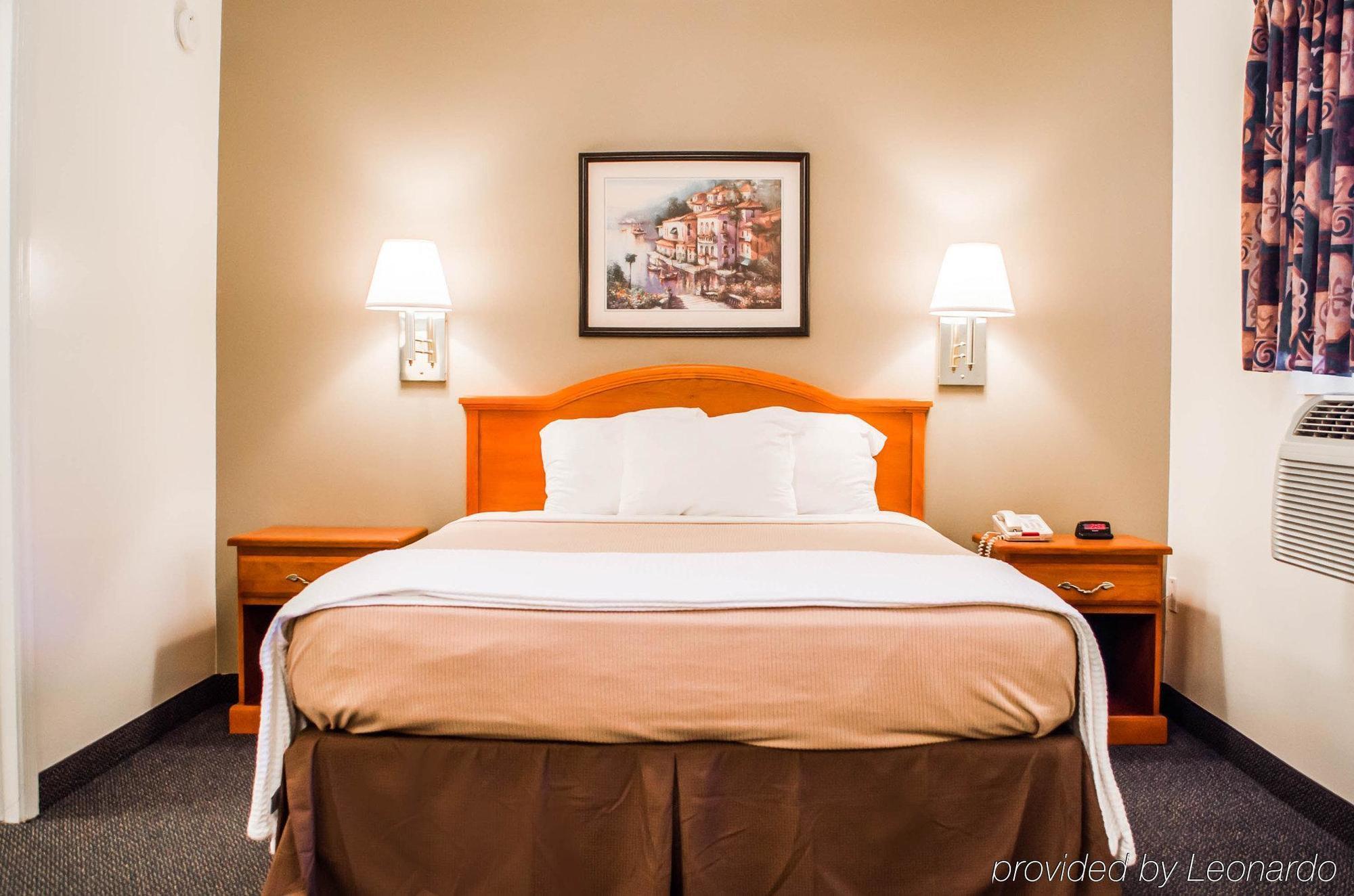 לארגו Tampa Bay Extended Stay Hotel מראה חיצוני תמונה