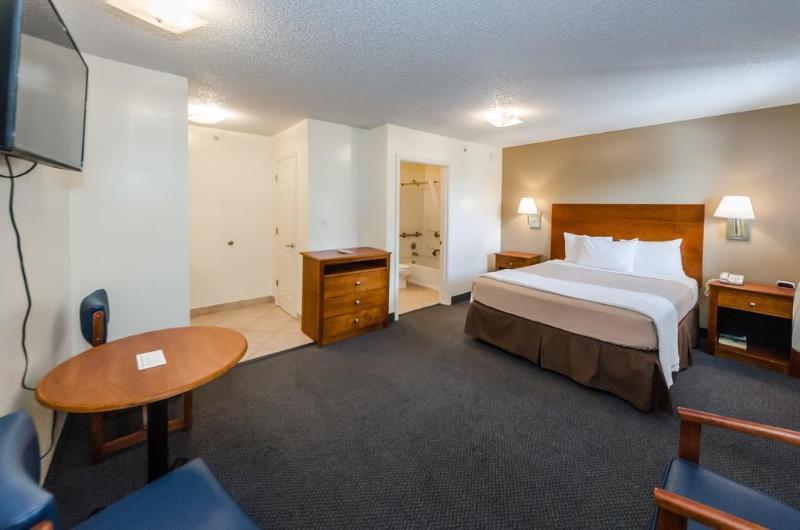לארגו Tampa Bay Extended Stay Hotel מראה חיצוני תמונה