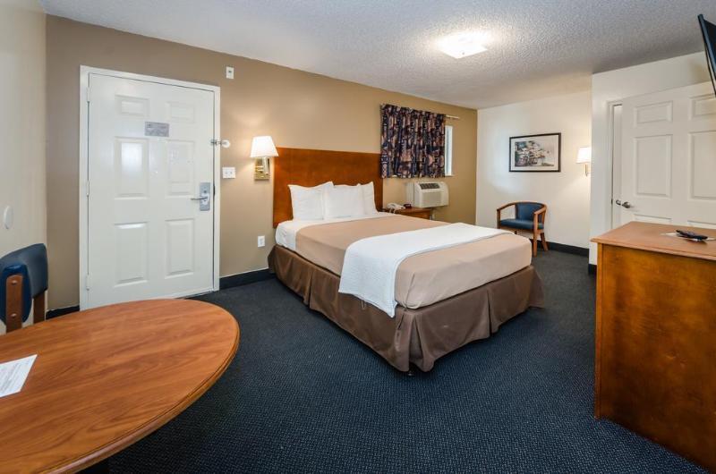 לארגו Tampa Bay Extended Stay Hotel מראה חיצוני תמונה