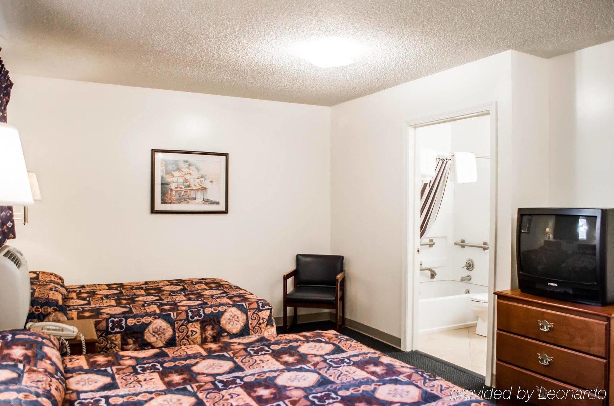 לארגו Tampa Bay Extended Stay Hotel מראה חיצוני תמונה